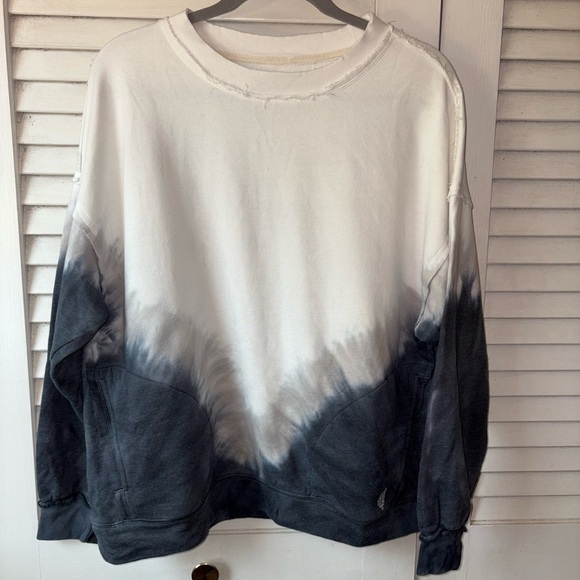 FP Movement by Free People Metti Crew Sweatshirt Tie-Dye Black White XS - Picture 4 of 6